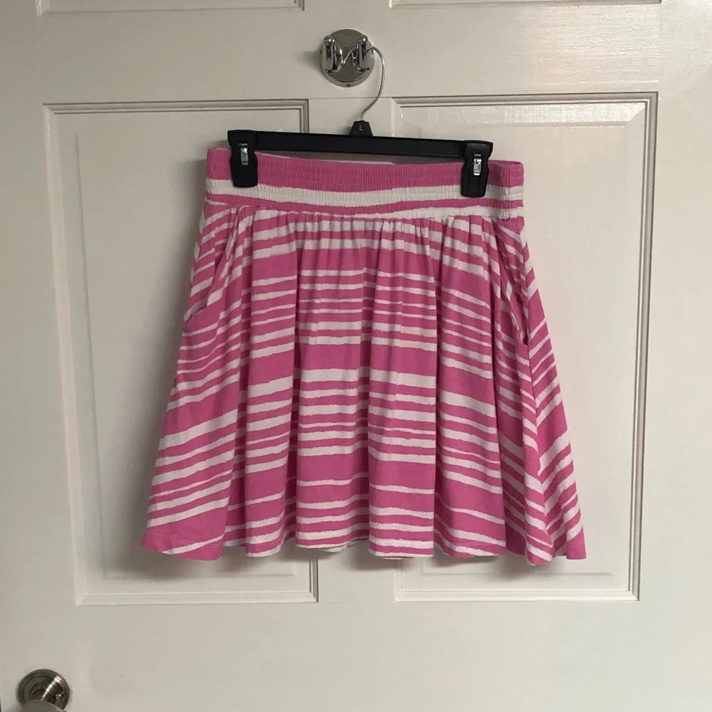 H&M medium short flowy skirt with pockets - Picture 1 of 7